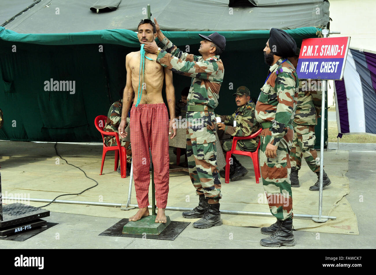 Youth recruitment hi-res stock photography and images - Page 4 - Alamy