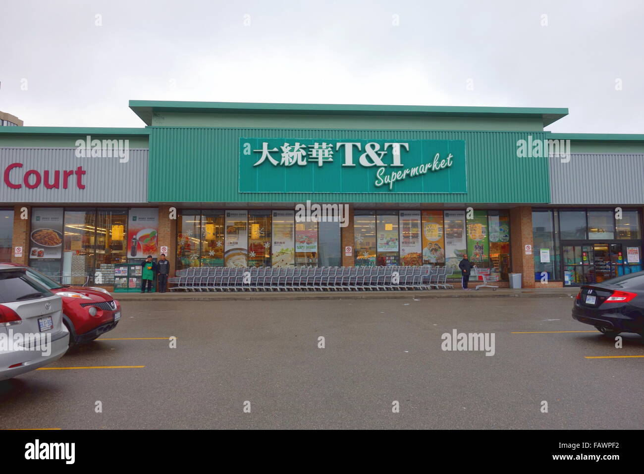 Tt Supermarket Main Entrance In Toronto Canada Stock Photo