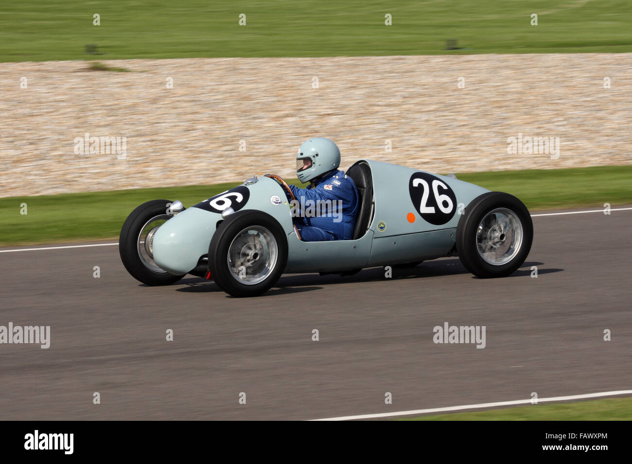 Richard De La Roche racing a SmithBuckler JAP 500cc Formula Three car