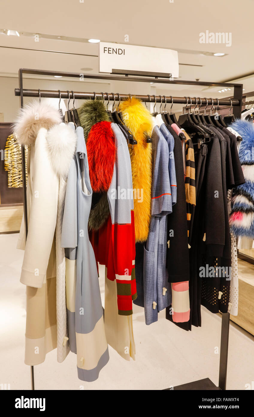 Clothing store interior usa hi-res stock photography and images - Alamy