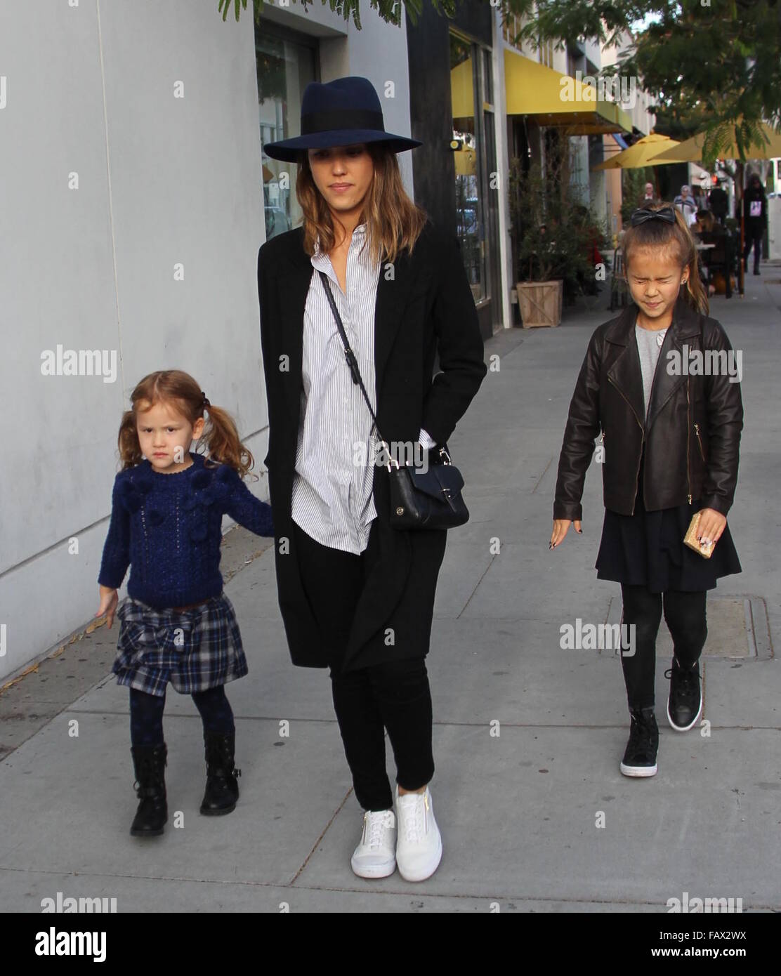 Jessica alba and the gerls shopping  Featuring: Jessica Alba Where: Beverly Hills, California, United States When: 29 Nov 2015 Stock Photo