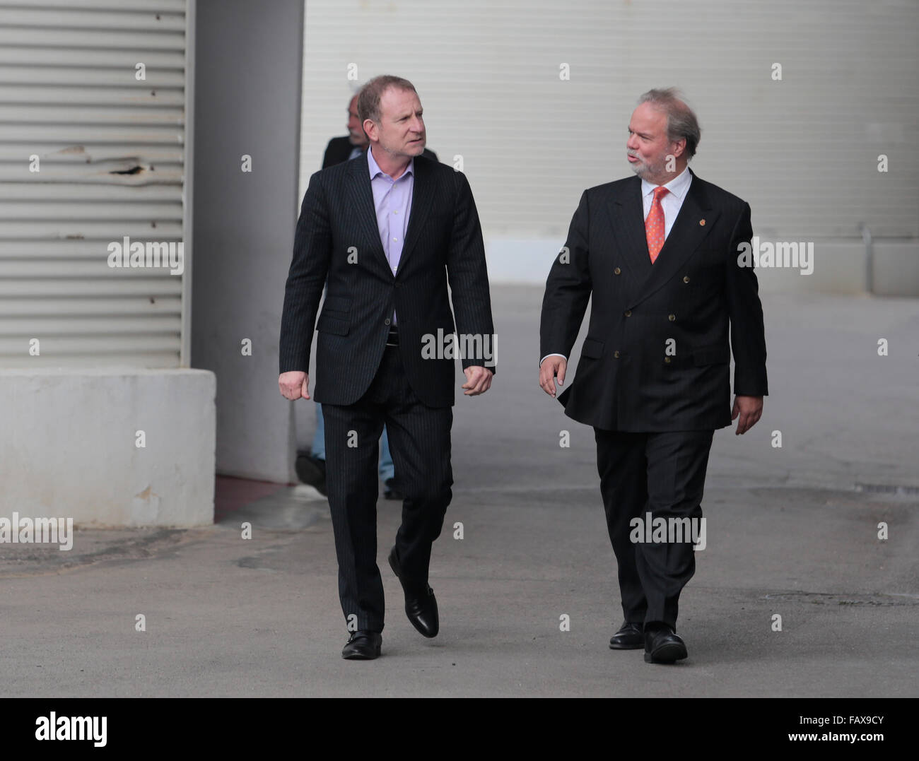 Palma de Mallorca, Spain 5th January, 2016. Phoenix Suns owner Robert Sarver (L) and Utz Claassen, former Real Mallorca«s soccer team chairman, seen outside Mallorca«s stadium. Sarver is from today major shareholder of the Spanish soccer team. Credit:  zixia/Alamy Live News Stock Photo