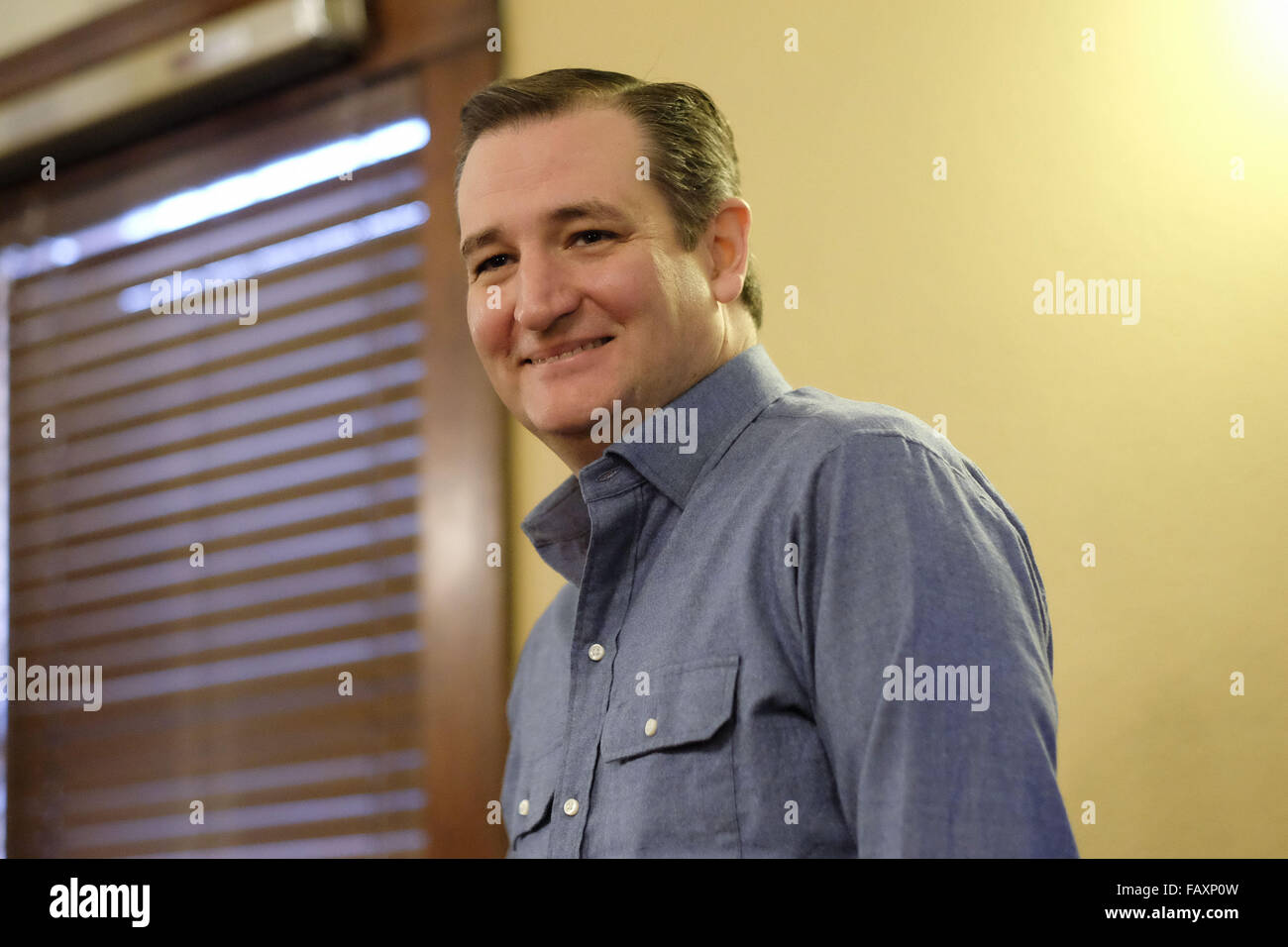 Onawa, IOWA, USA. 5th Jan, 2016. Republican presidential candidate U.S