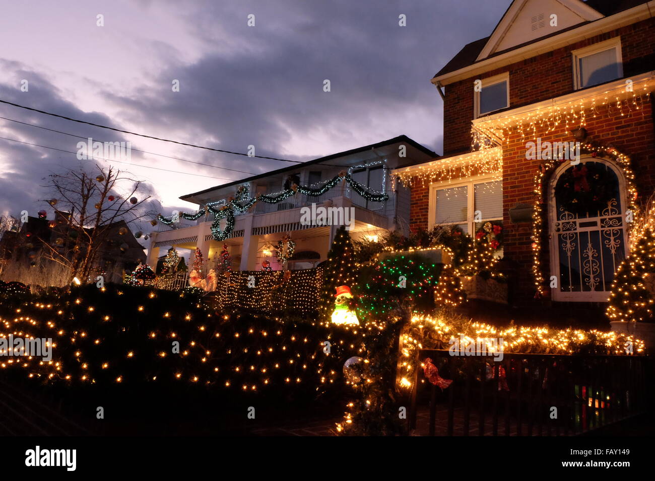 christmas lights in dyker heights, brooklyn Stock Photo Alamy