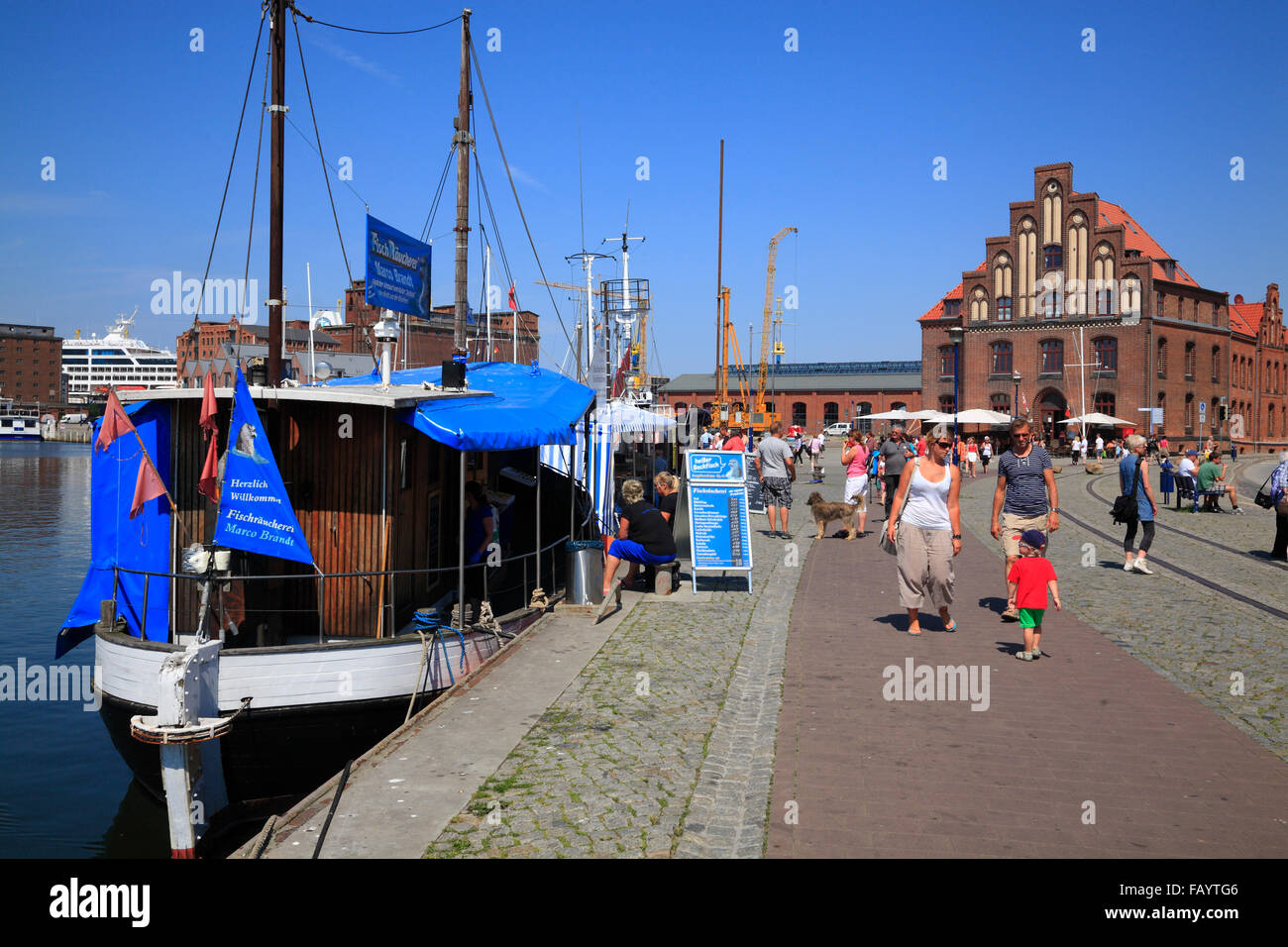 Selling fish from the trawler in the old harbour, Wismar, Baltic Sea, Mecklenburg Western Pomerania, Germany, Europe Stock Photo