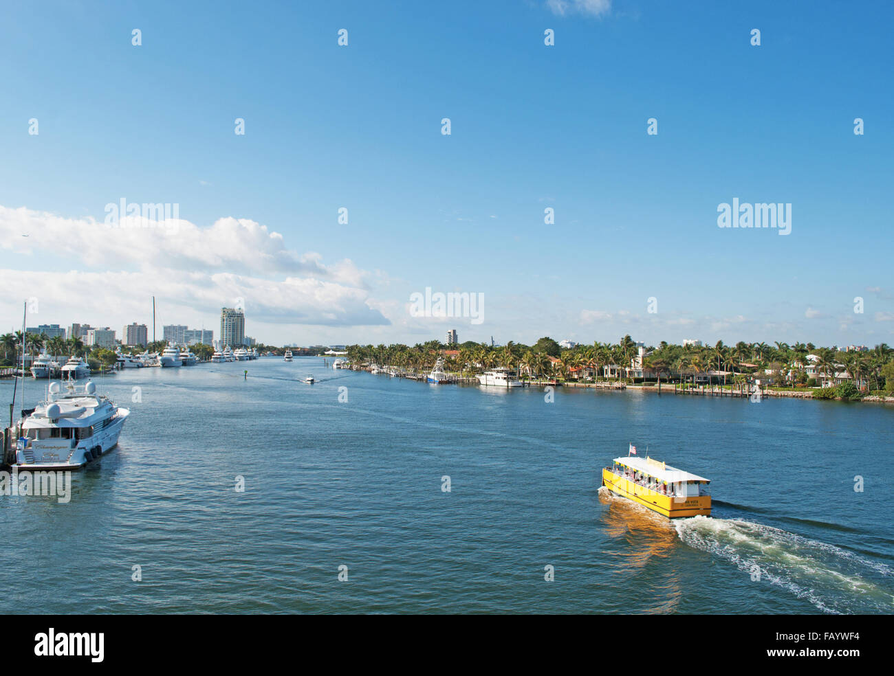 United States of America, Florida, daily life: boats on the canal of Fort Lauderdale, Ft. Lauderdale, skyline, skyscrapers, sailing, cruising Stock Photo