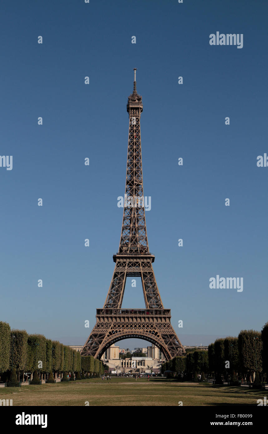 The Eiffel Tower from the Jardin du Champ de Mars, Paris, France. Stock Photo