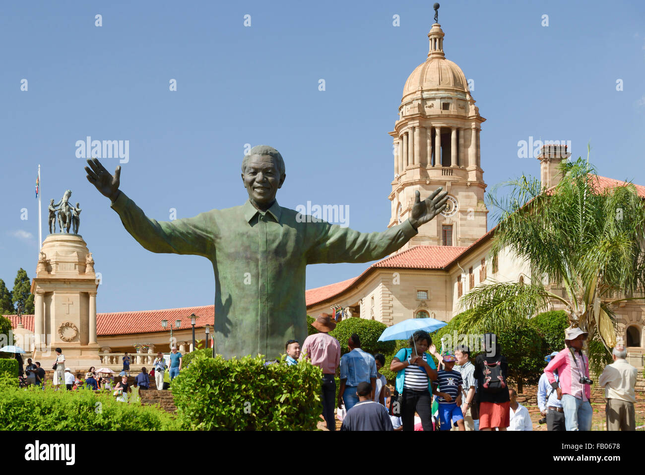 Union buildings pretoria mandela statue hires stock photography and