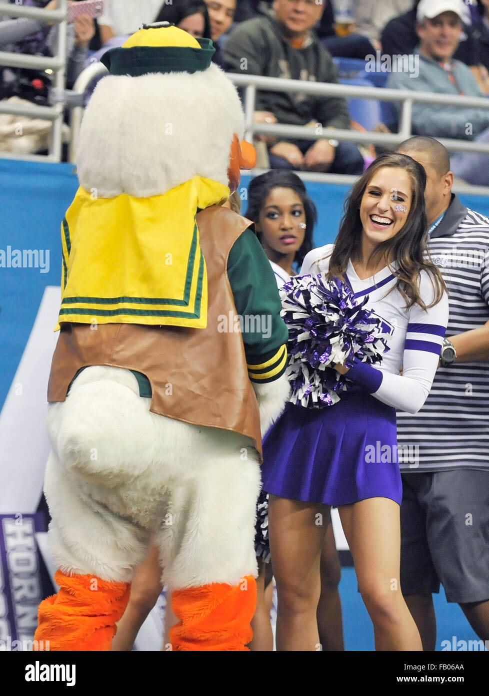 Overtime. 02nd Jan, 2016. The Oregon mascot interacts with a TCU