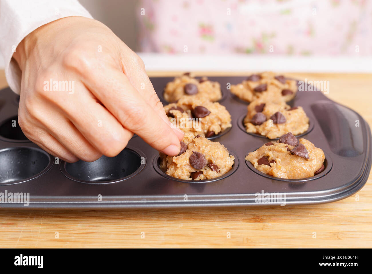 Chocolate chip muffin closeup hi-res stock photography and images - Alamy