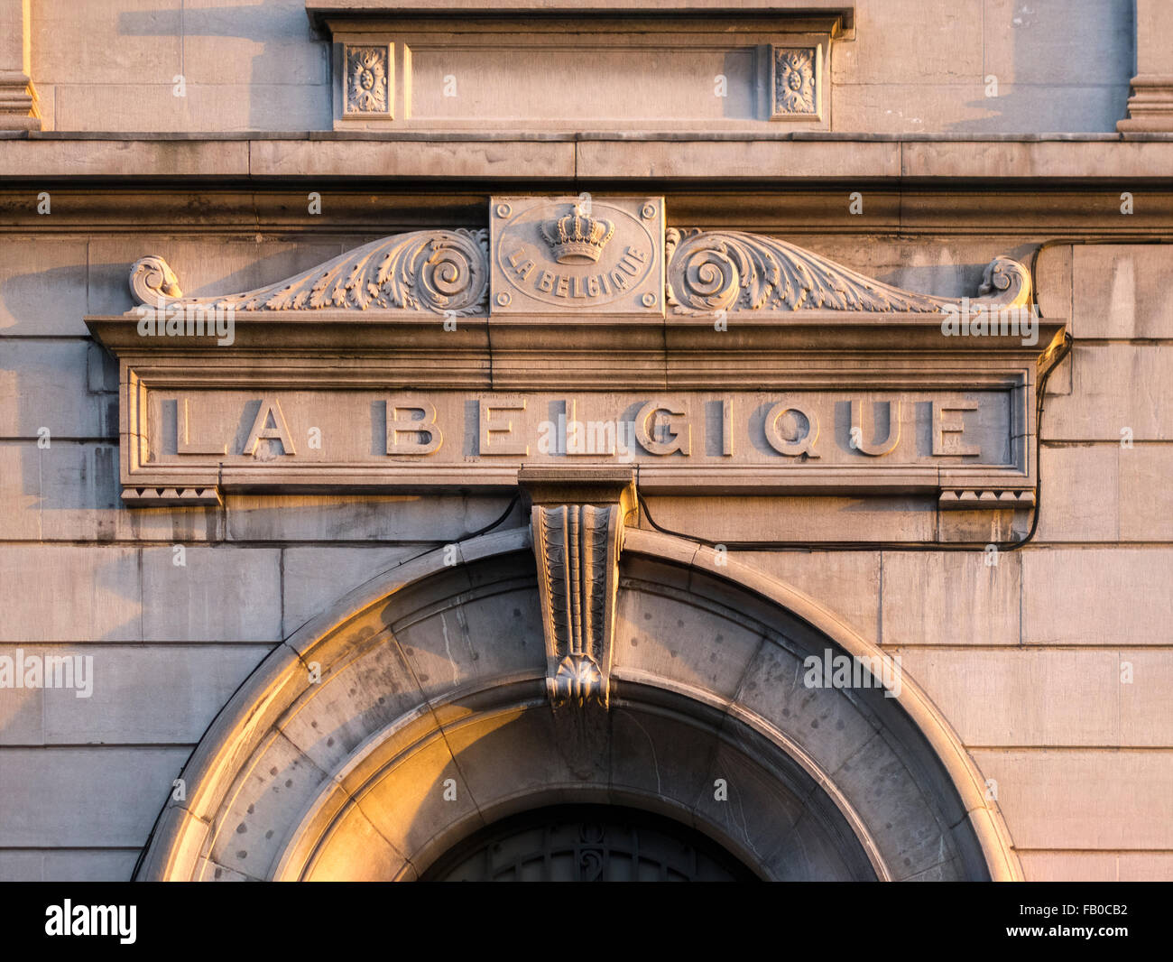 Sign Belgium. Crowned inscription La Belgique over door of a court of justice of the peace in Brussels. Stock Photo