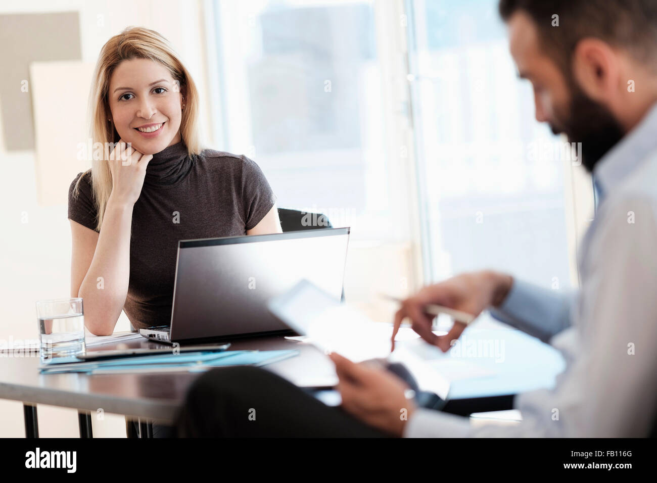 Man and woman in an office hi-res stock photography and images - Alamy
