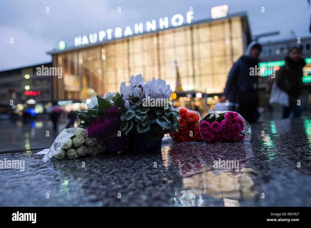 Cologne Germany 07th Jan 2016 Flowers Laud Outside The Main Station