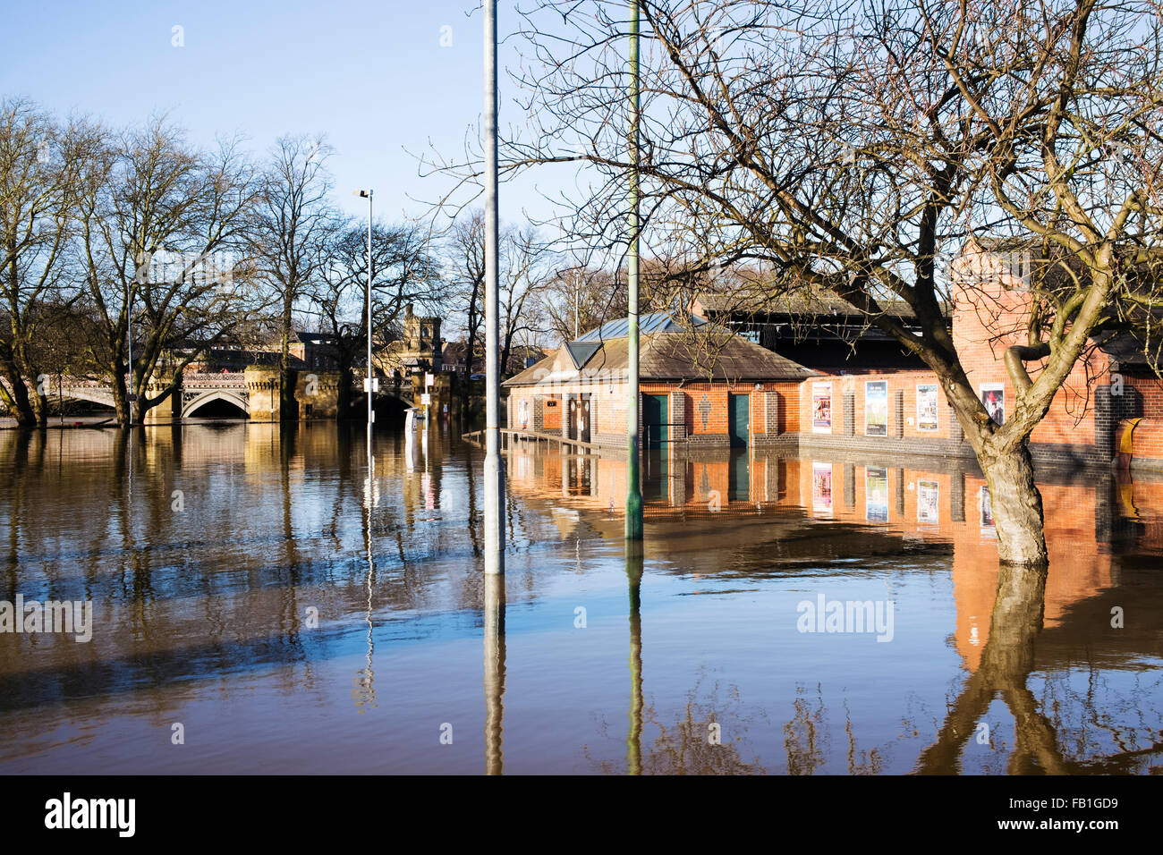 St. George's Field car park inundated by floodwater (1), Christmas 2015, York, England, UK Stock Photo