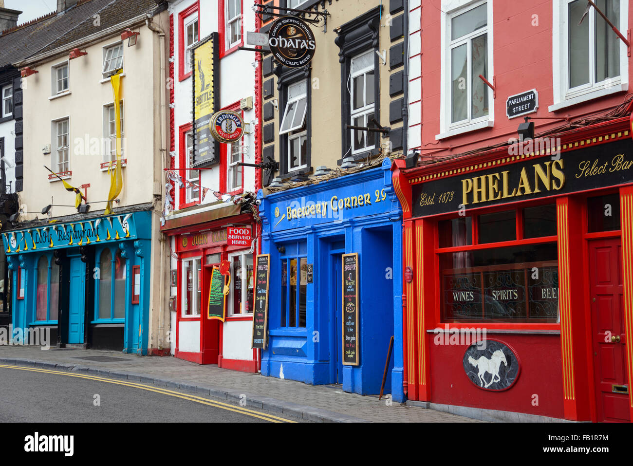 Pubs, Parliament Street, Kilkenny, Ireland Stock Photo