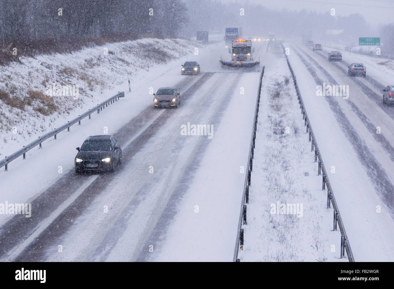 Sweden Weather E20, Floda, Sweden, 8th Feb 2016. First major snowfall