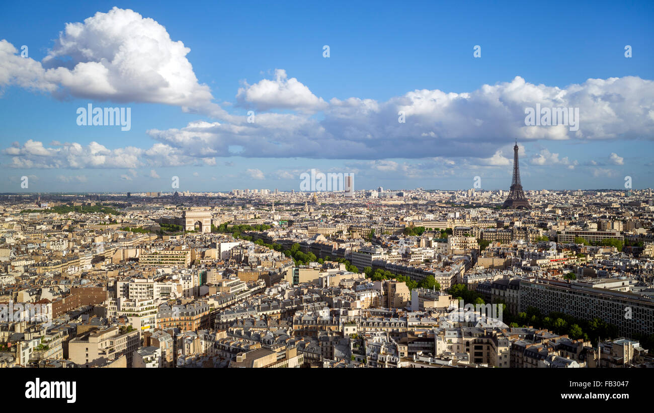 Eiffel tower top deck hi-res stock photography and images - Alamy