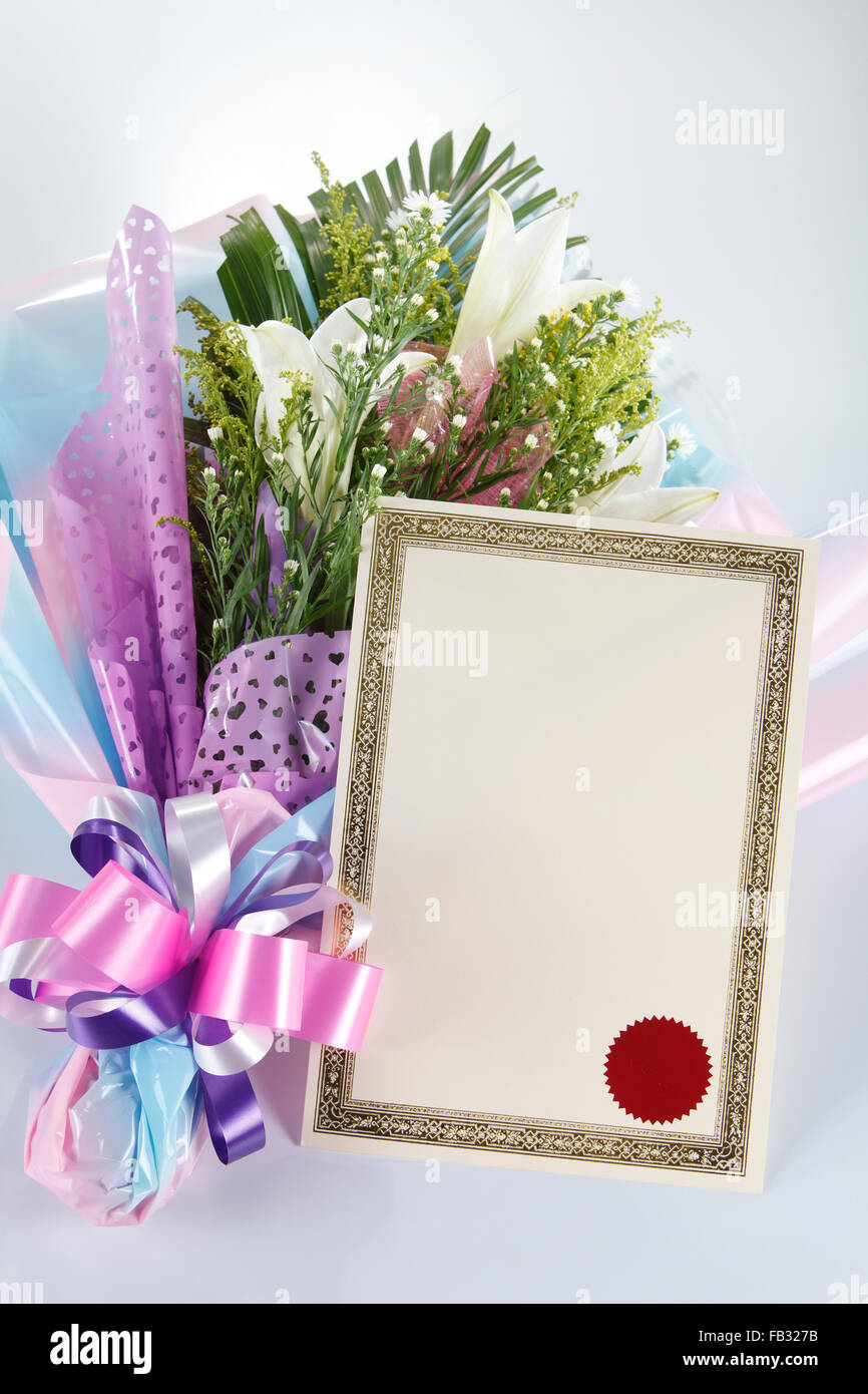 Diploma certificate insignia hi-res stock photography and images - Alamy