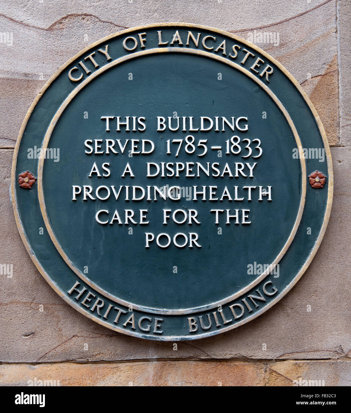 Green plaque at 19 Castle Hill, Lancaster - the site of the first dispensary. Stock Photo