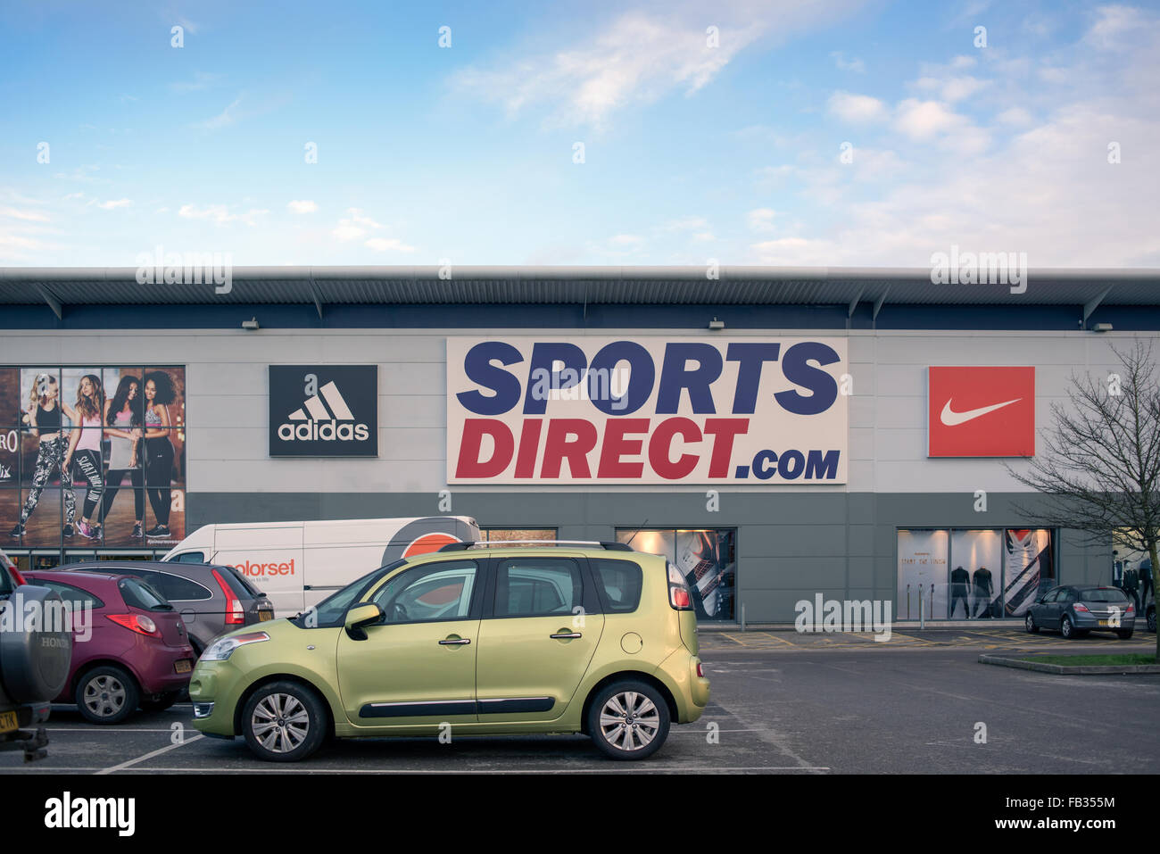 Shirebrook shop hires stock photography and images Alamy