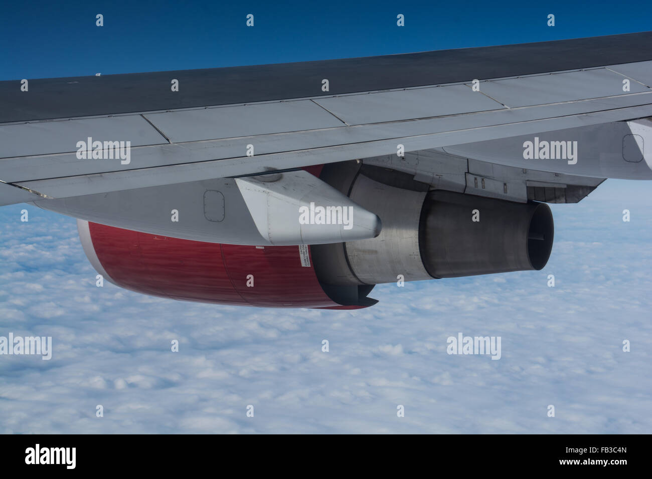 747 engine in flight Stock Photo - Alamy