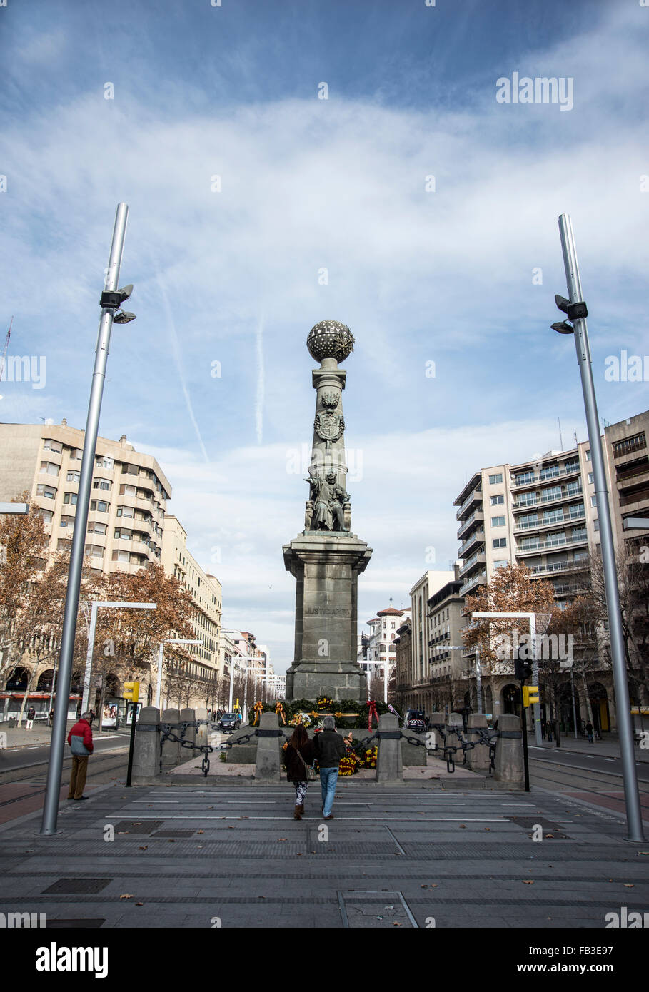 square-of-aragon-in-zaragoza-stock-photo-alamy