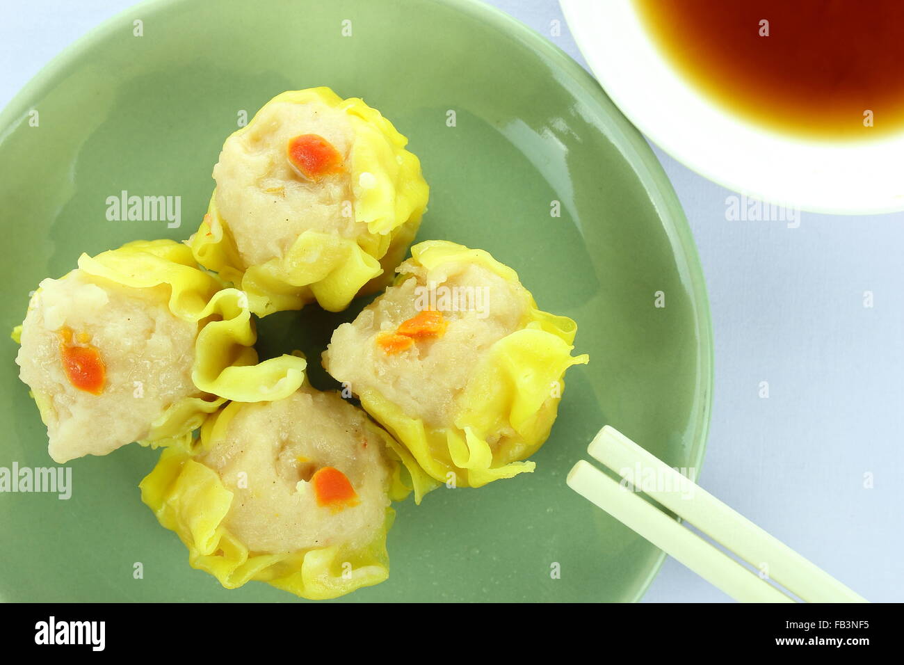 Shumai Siu Mai Chinese Steamed Pork Dumplings With Sauce Stock Photo Alamy