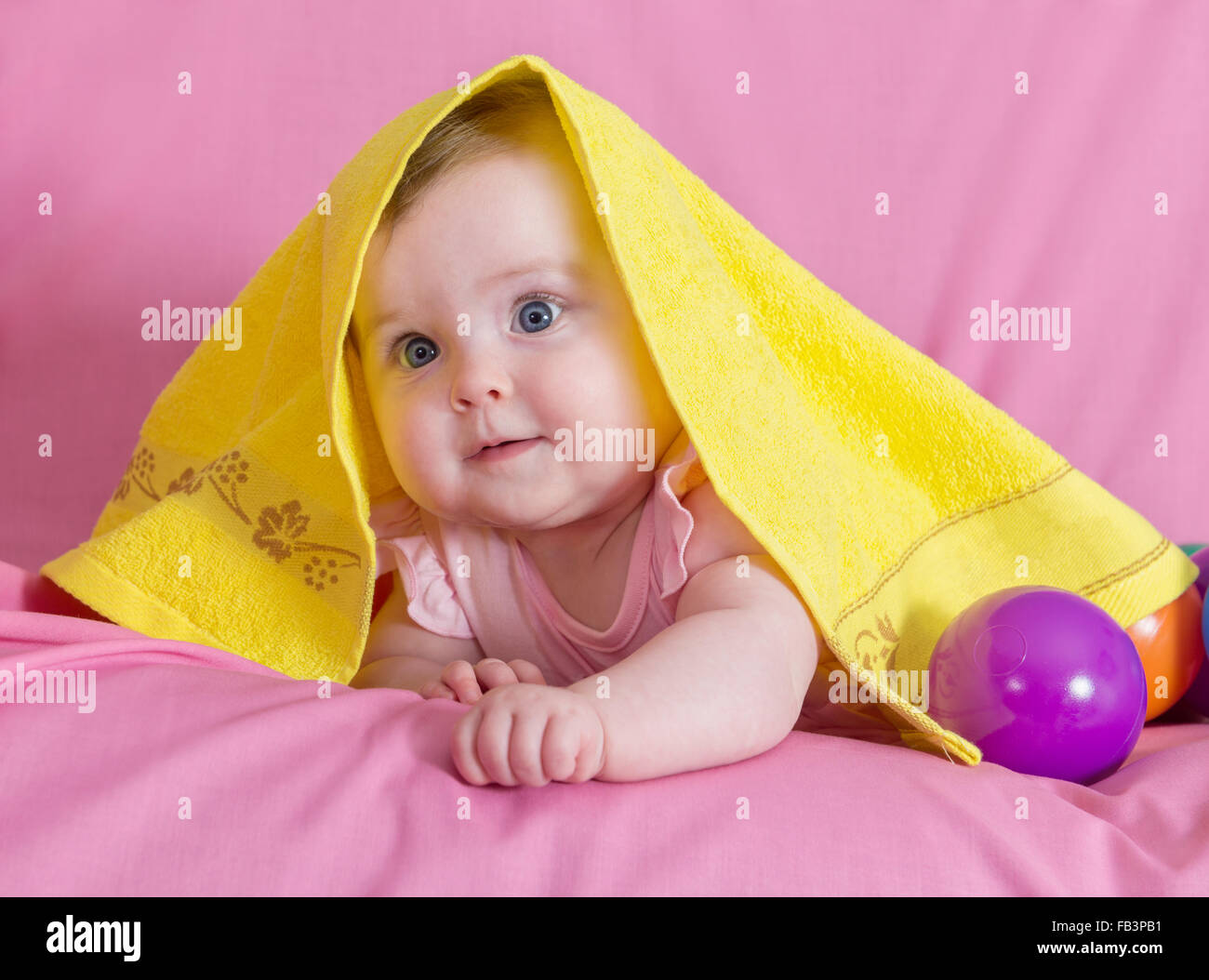 Girl pink towel hires stock photography and images Alamy
