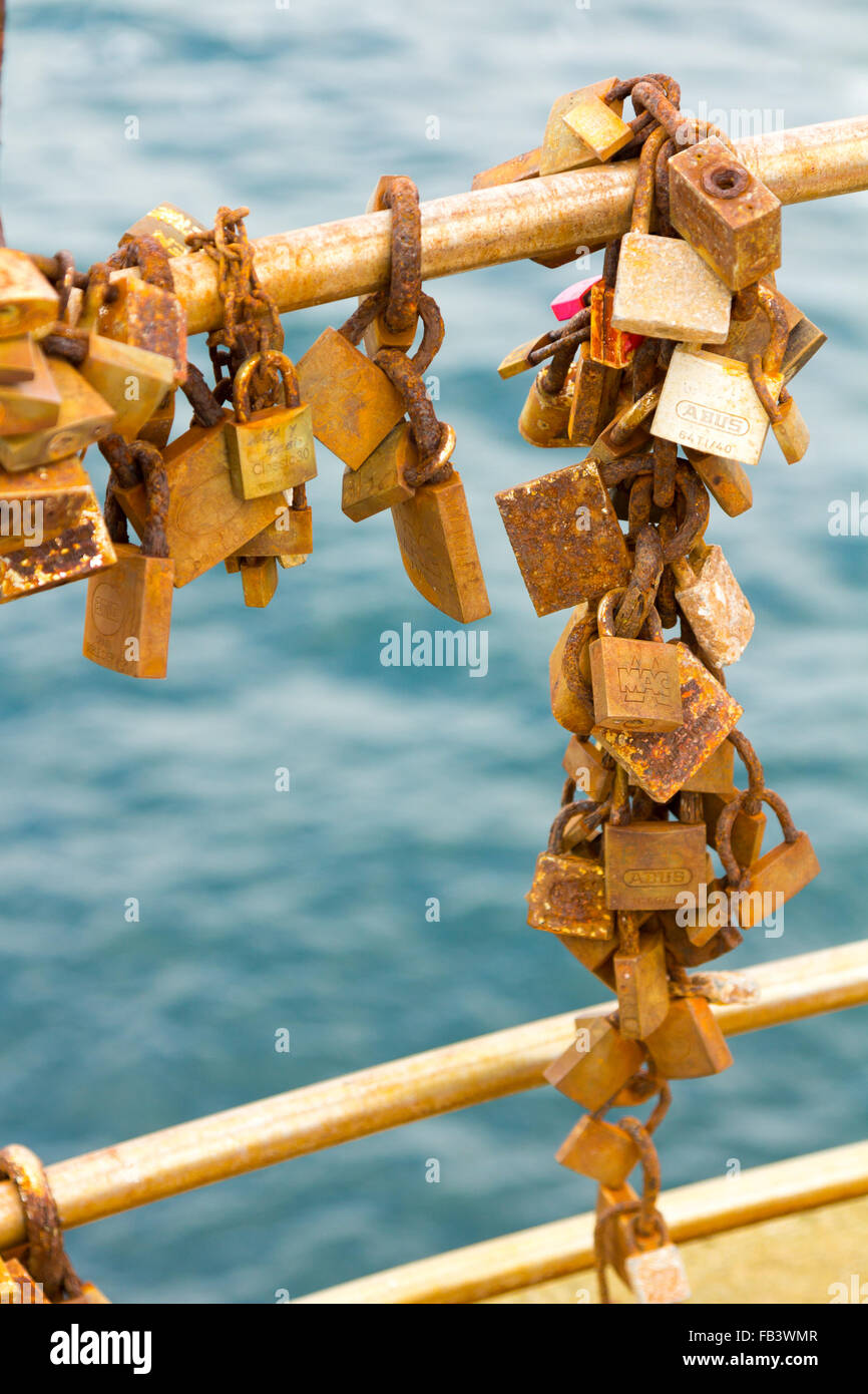 White rusty railing hi-res stock photography and images - Alamy