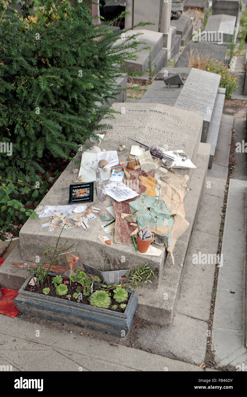 The grave of Amedeo Modigliani and Jeanne Hébuterne in the Père Lachaise Cemetery, Paris, France. Stock Photo