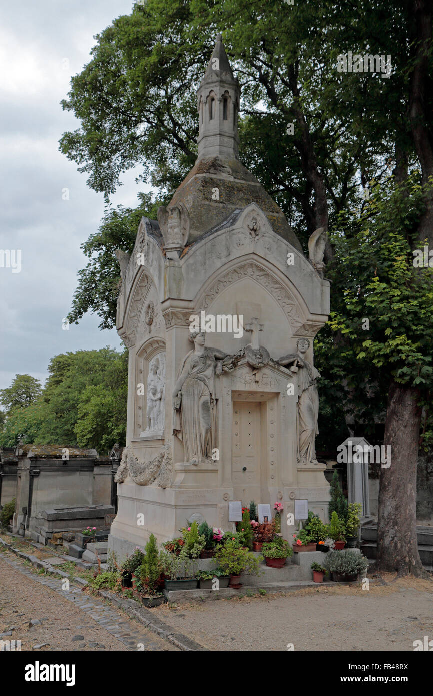 Tomb of Hautoy in the Père Lachaise Cemetery, Paris, France. Stock Photo