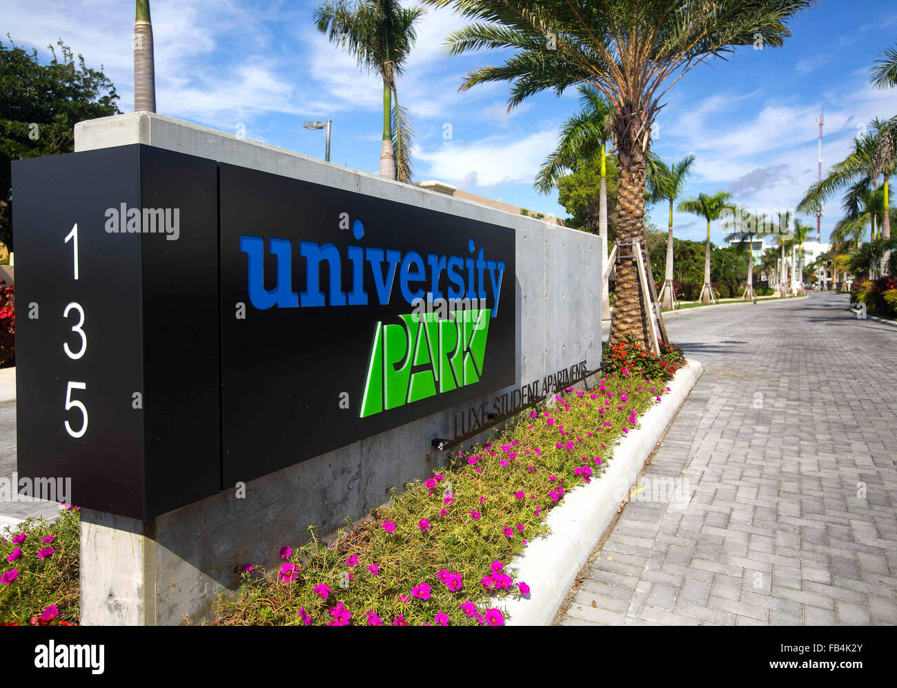 Boca Raton, Florida, USA. 9th Jan, 2016. Signage at the entrance to University Park apartment complex where many Florida Atlantic University students live off campus Saturday January 09, 2016 in Boca Raton. © Bill Ingram/The Palm Beach Post/ZUMA Wire/Alamy Live News Stock Photo