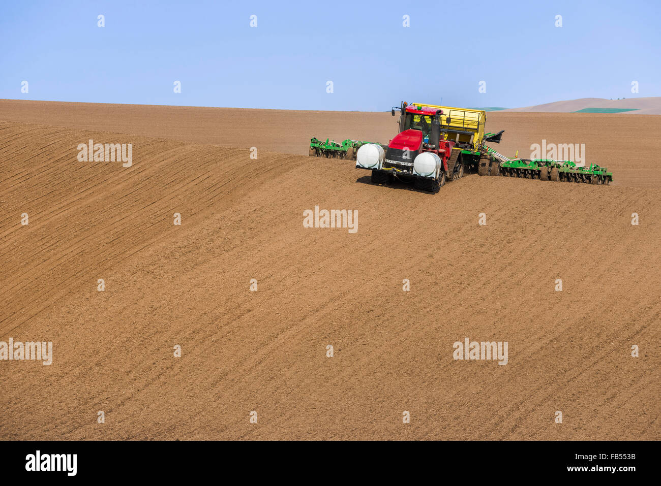 Case quadtrac tractor seeding garbanzo beans in the Palouse region of