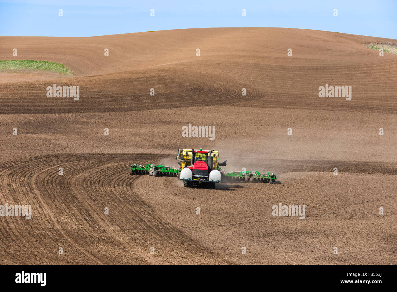 Case quadtrac tractor seeding garbanzo beans in the Palouse region of