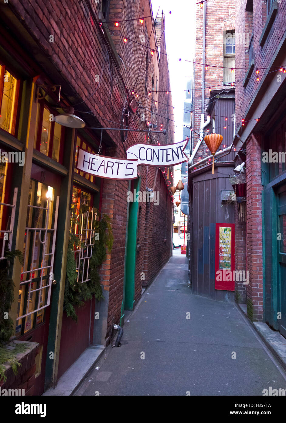 'Hearts Content' and other shops located in Fan Tan Alley, Canada's narrowest street, in Victoria, BC. Stock Photo