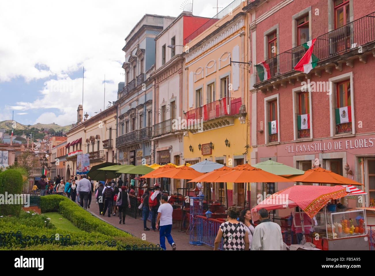 Restaurants and cafes around the Plaza de la Paz (Peace Square) in Guanajuato, Mexico Stock Photo