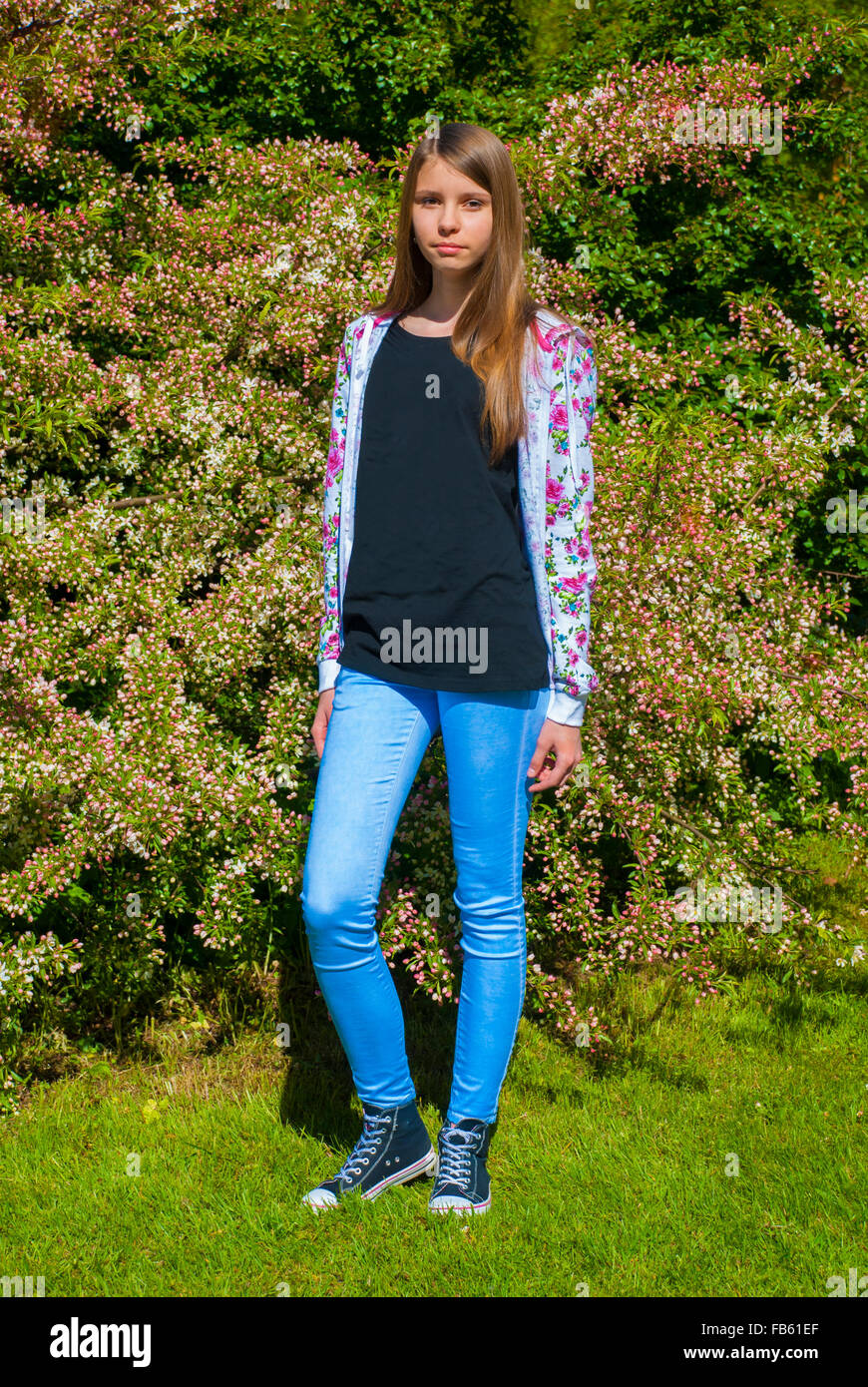 Portrait beautiful girl hi-res stock photography and images - Alamy