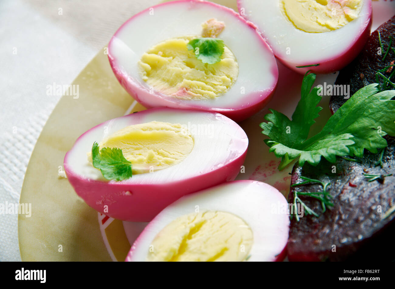 Pennsylvania Dutch Pickled Beets and Eggs.hard boiled eggs that are