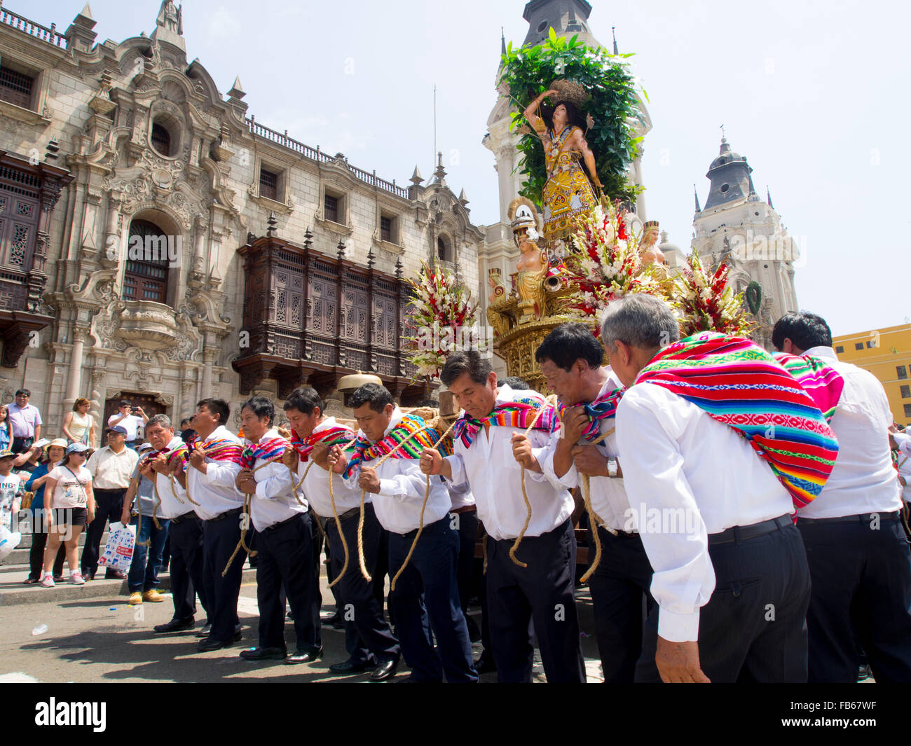 Lima, Peru. 10th January, 2016. Procession of religious images from Cuzco, in the main square of Lima, Peru Credit:  Carlos García Granthon/Alamy Live News Stock Photo