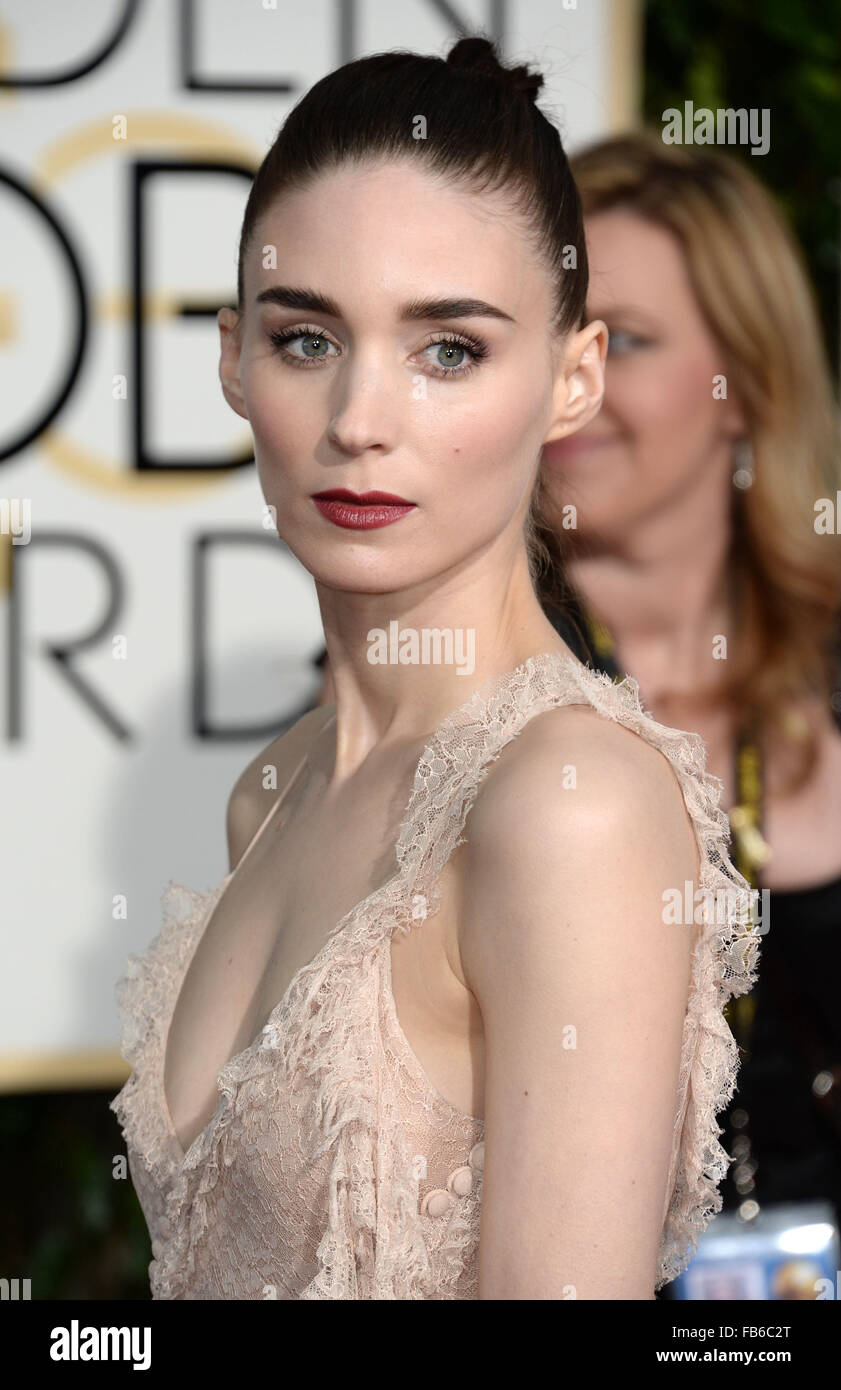 Los Angeles California Usa 10th January 16 Rooney Mara Arrives At The Golden Globes Los Angeles Ca Credit Sydney Alford Alamy Live News Stock Photo Alamy