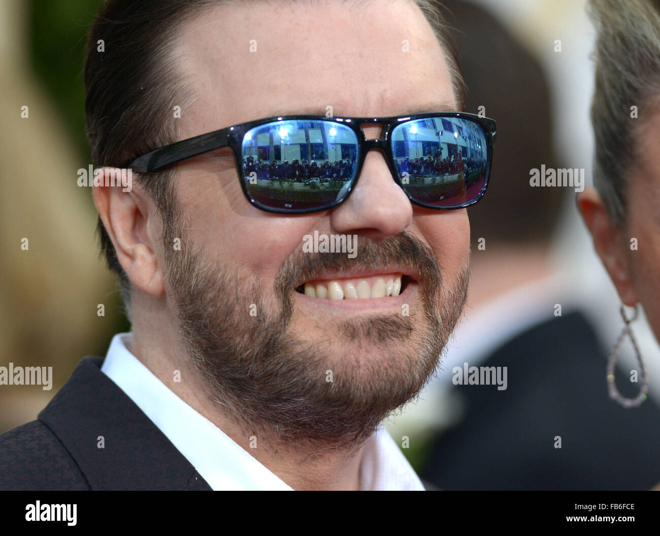 Los Angeles, California, USA. 10th January, 2016. Ricky Gervais arrives