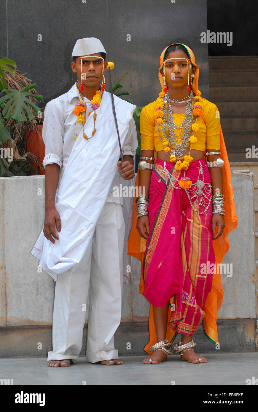 Traditional dress maharashtra hi-res stock photography and images - Alamy