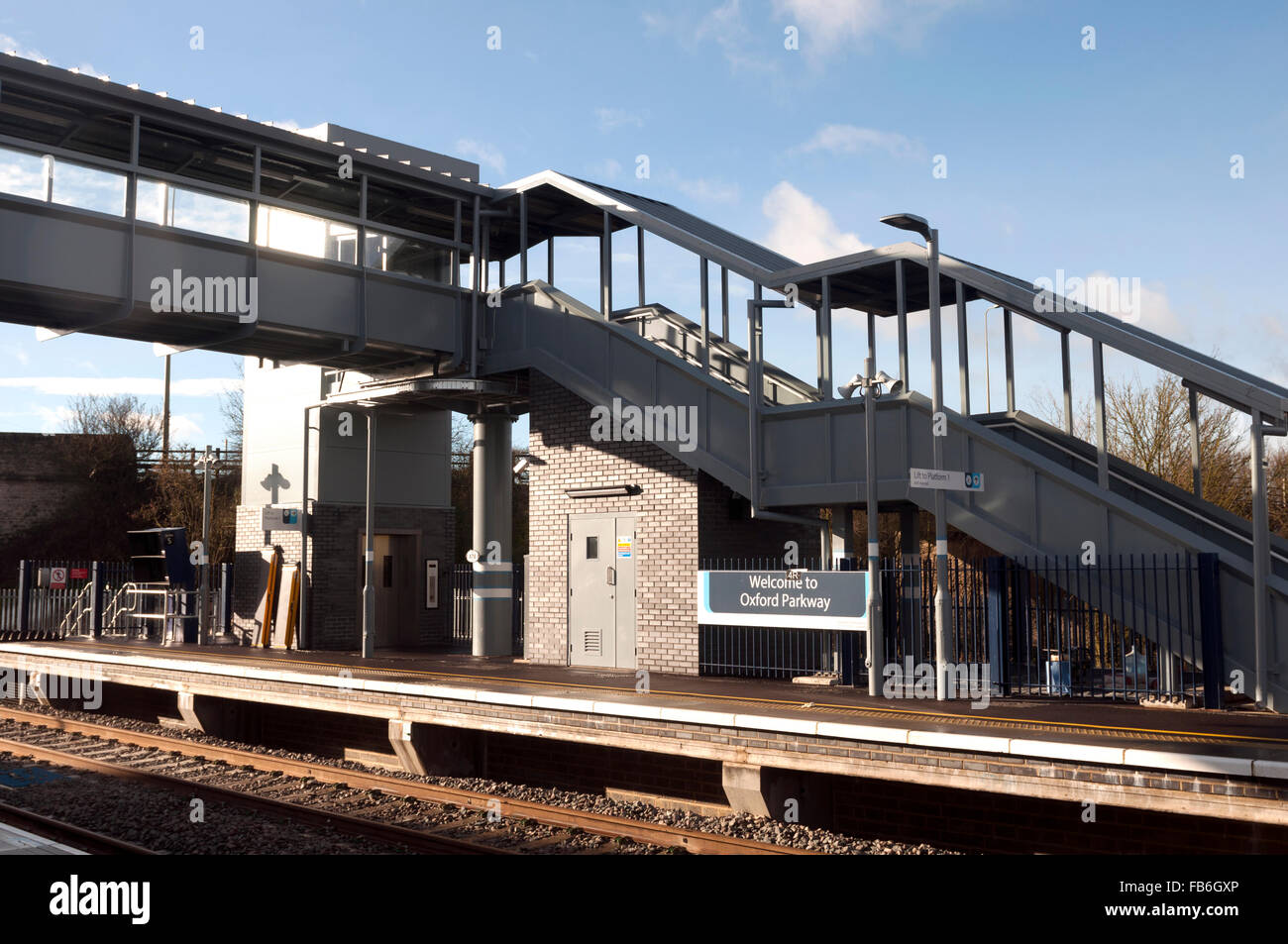 Oxford Parkway railway station, Oxfordshire, UK Stock Photo Alamy