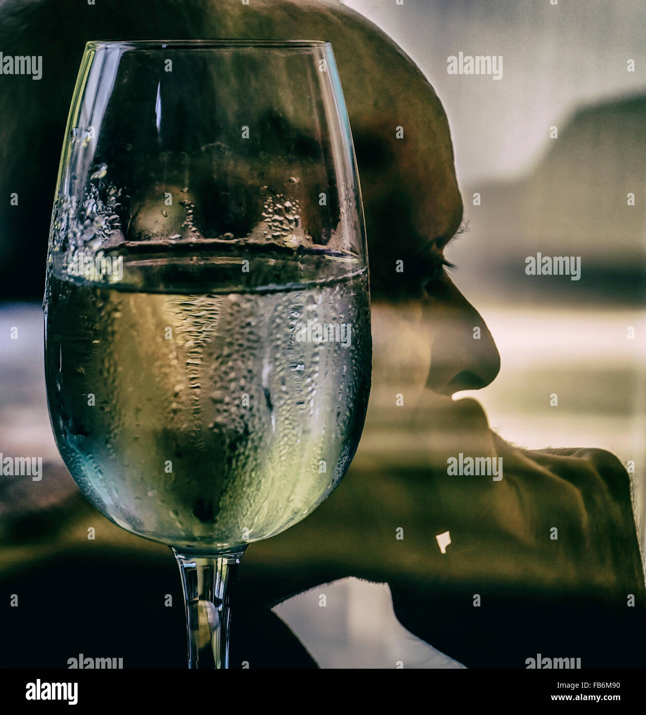 Man deep in thought hi-res stock photography and images - Alamy