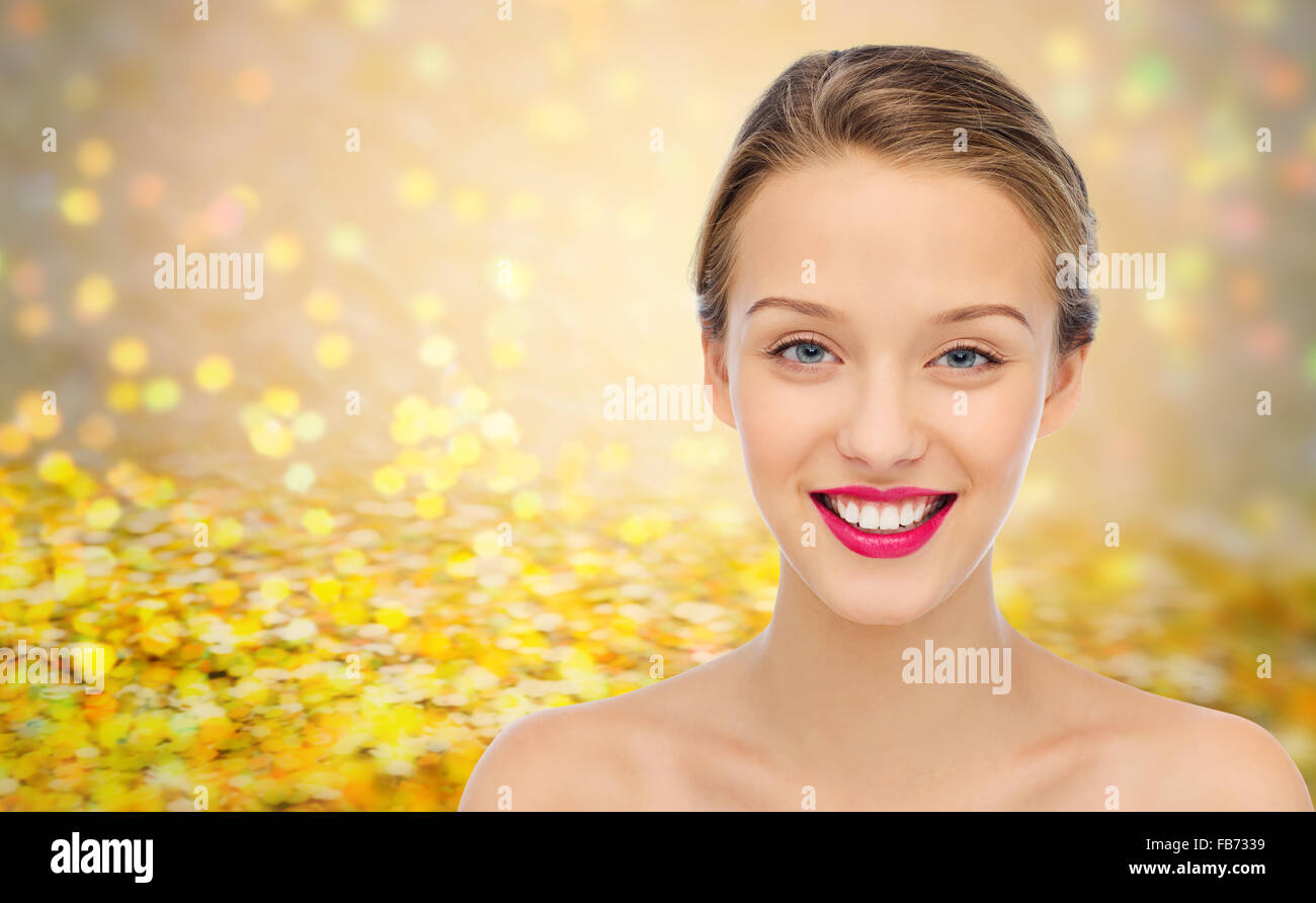 smiling young woman face and shoulders Stock Photo - Alamy