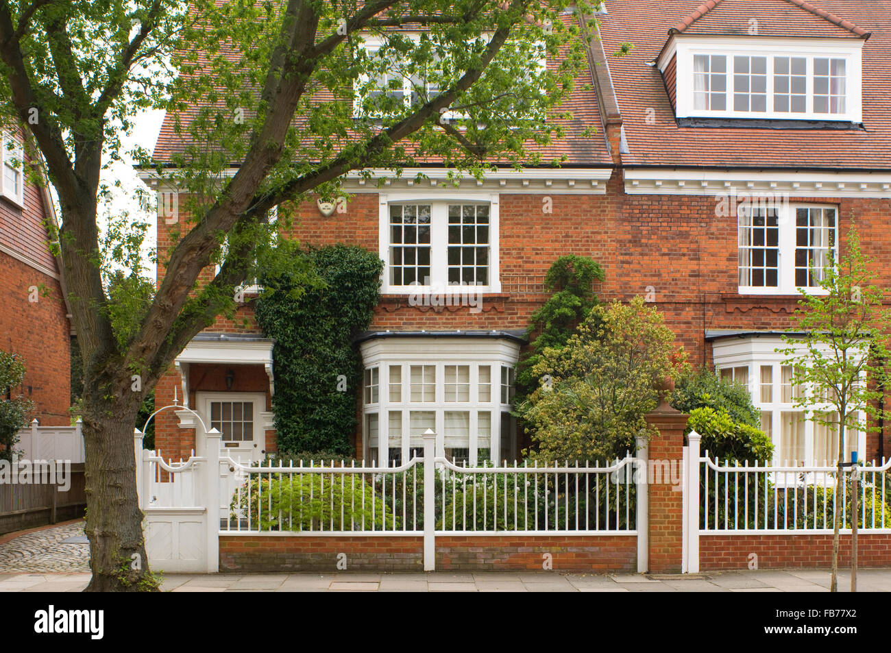 An Arts and Crafts style house on Woodstock Road in Bedford Park