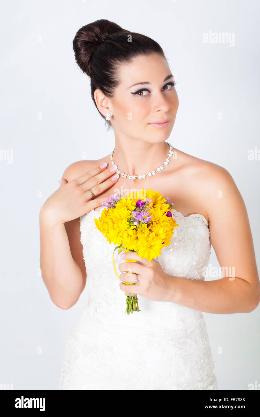 Bride portrait in studio Stock Photo - Alamy