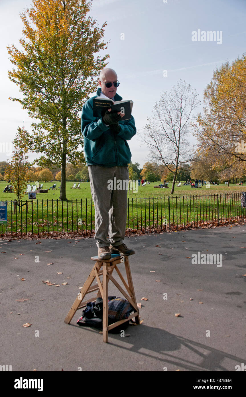 Muslim man preaching about the Quran at Speakers Corner in Central London on a Sunday Stock Photo