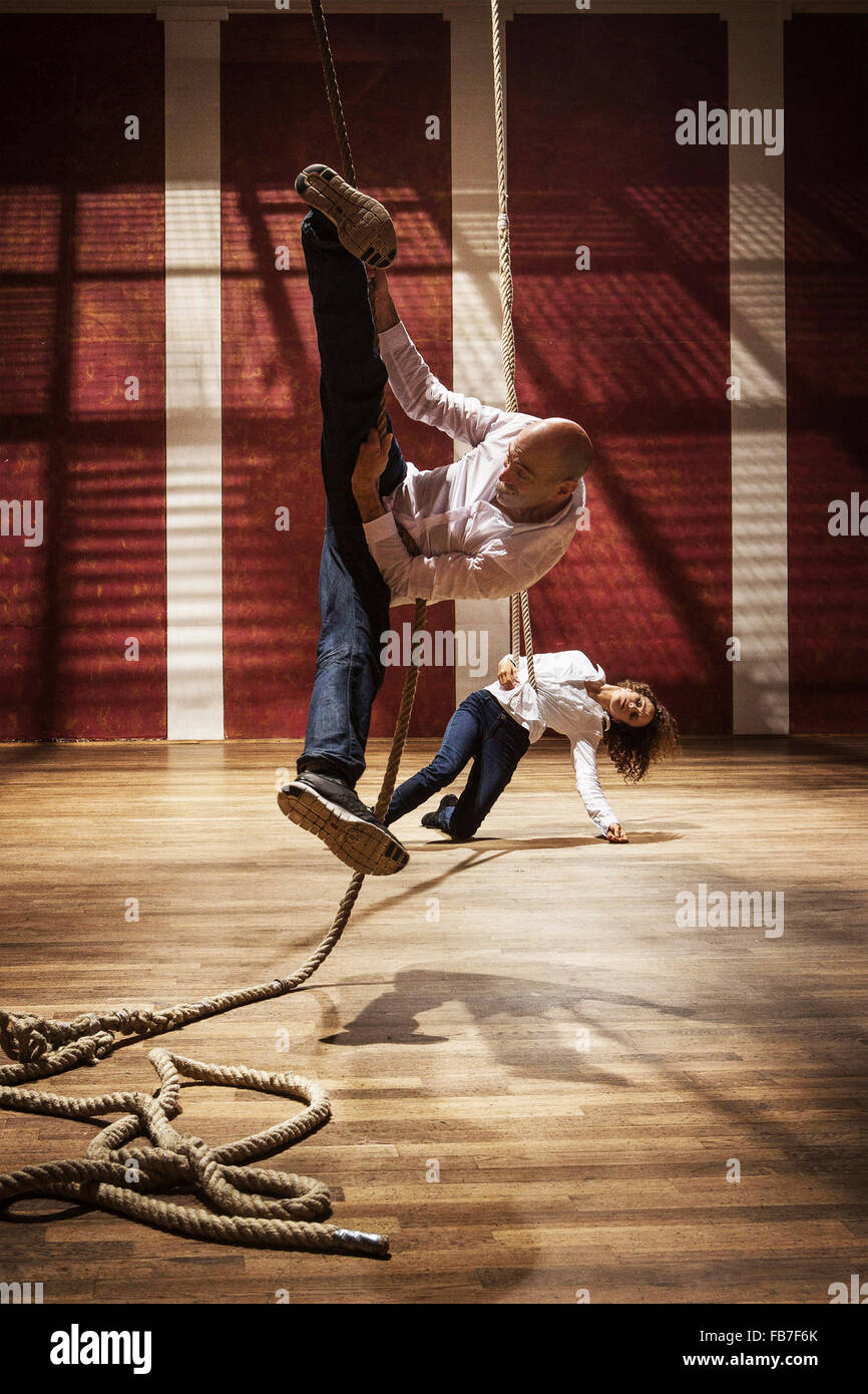 Legs tied rope hires stock photography and images Alamy