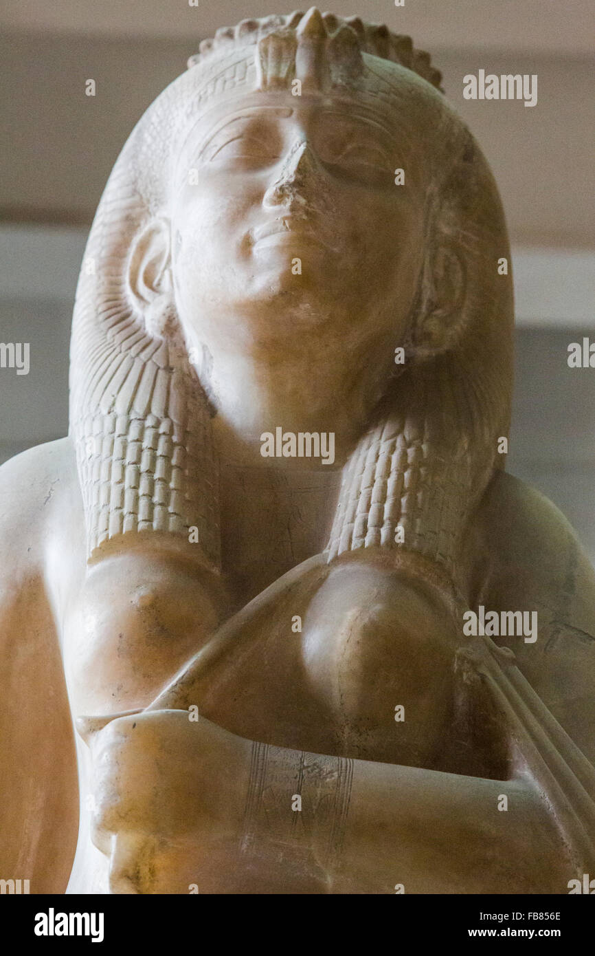 detail of alabaster statue of Amenirdis I, The Egyptian Museum, Cairo